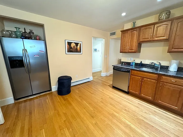 24 Madison Ave #1 — Photo 3