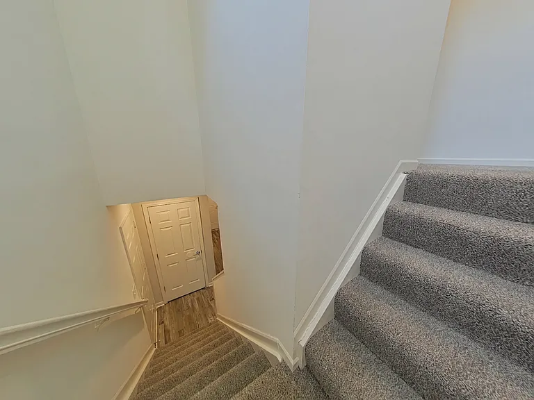 Wellington Place — Photo 125