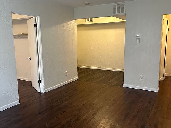 3rd image of 3752-54 Chippewa St #13