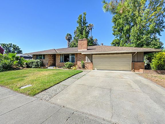 4th image of 310 Bello Rio Way