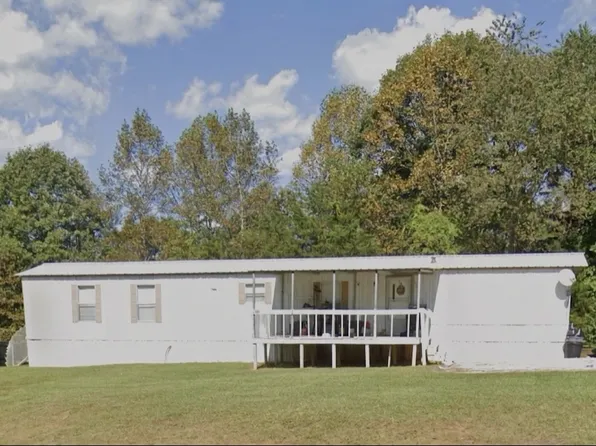 320 New Crosswinds Dr, Mount Airy, NC 27030
