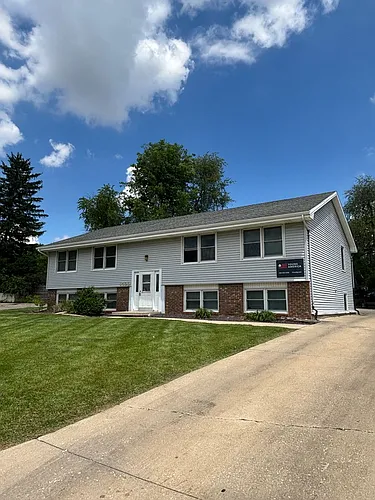 1500 Hancock Dr Photo 1