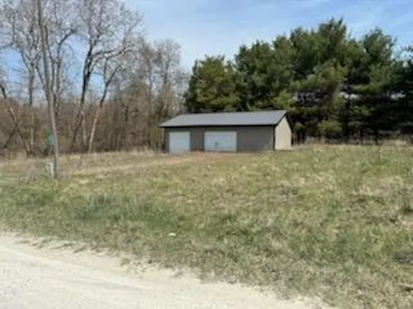 5019 S Townhall Rd, Sheridan, MI 48884