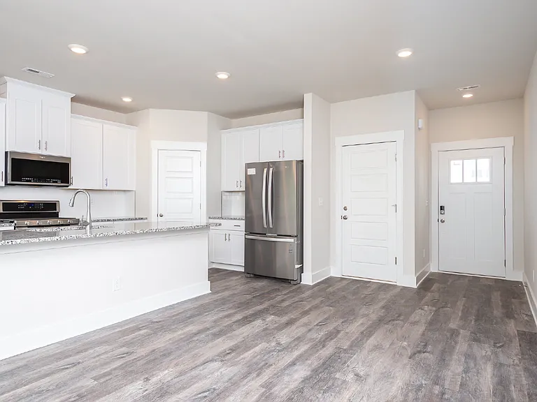 69 Galley Ln — Photo 4