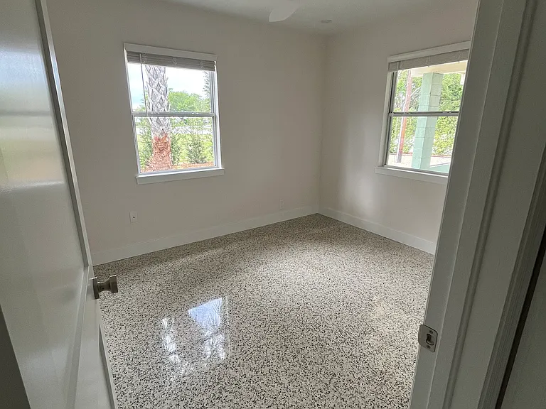 5919 Hollywood Blvd #B — Photo 10