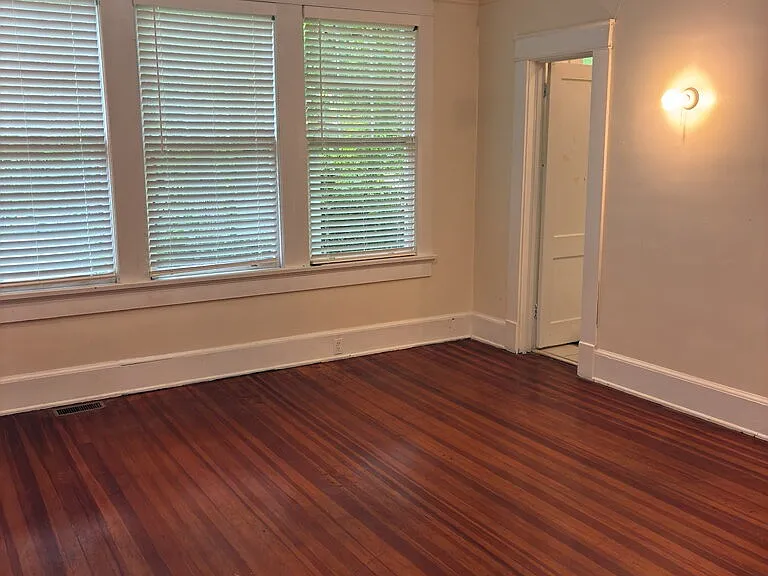 411 Central Ave — Photo 10