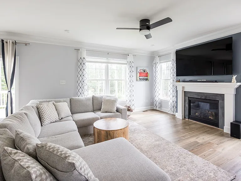 11585 Kings Pond Dr — Photo 4