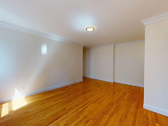 3rd image of 440 E 78th St APT 5F