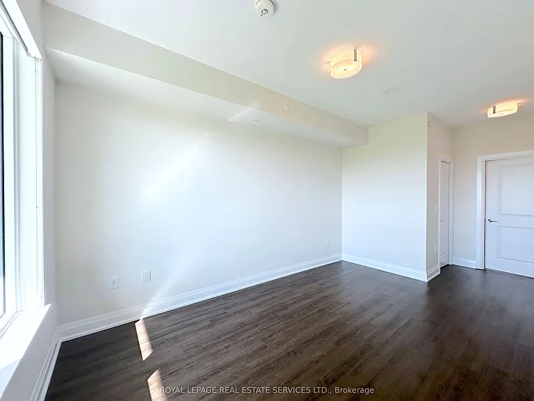2333 Taunton Rd #407 — Photo 9
