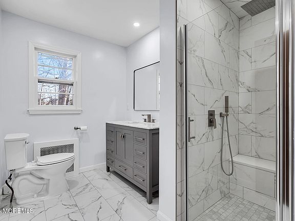 3rd image of 15 Lexington Avenue