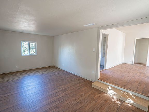 5th image of 14605 W Bledsoe St
