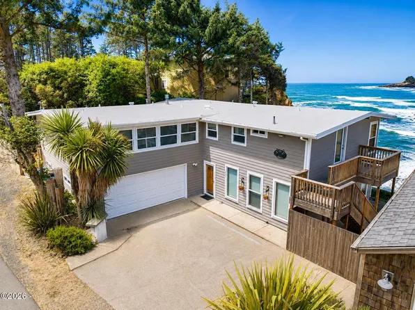 125 Crescent St, Depoe Bay, OR 97341