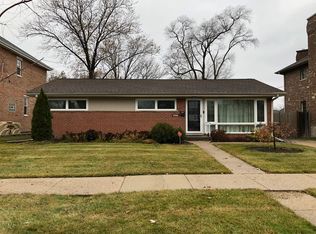 8946 Belleforte Ave, Morton Grove, IL