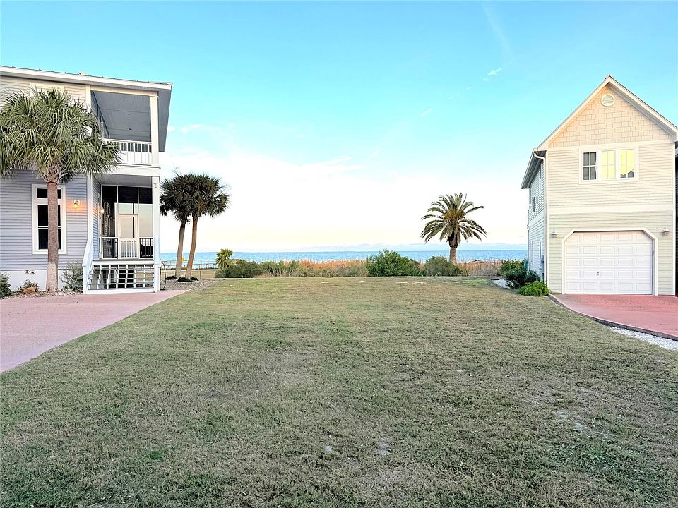 1st image of 18 Old Cottage Beach Dr