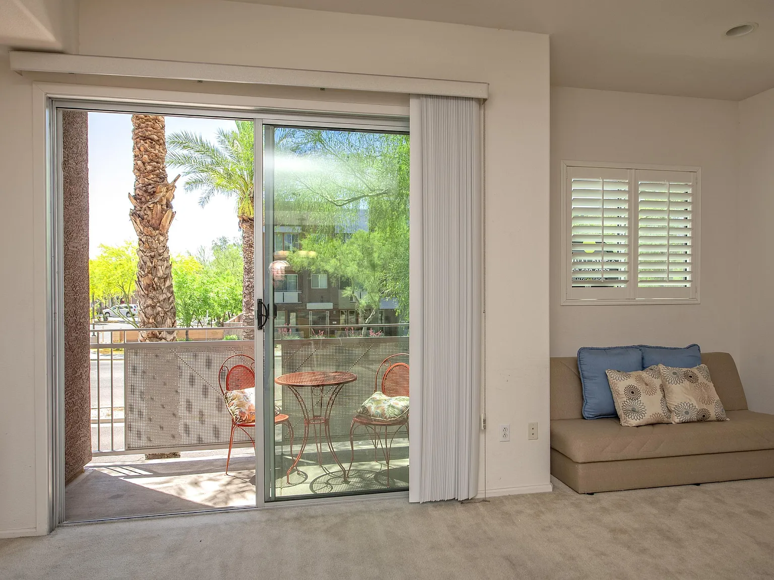 2 bed, 3.0 bath, 1784 sqft, $2,400 — Photo 4