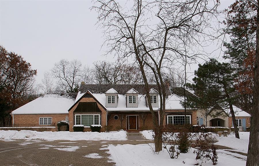 1st image of 3520 Woodland Ln