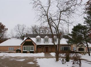 3520 Woodland Ln, Long Grove, IL