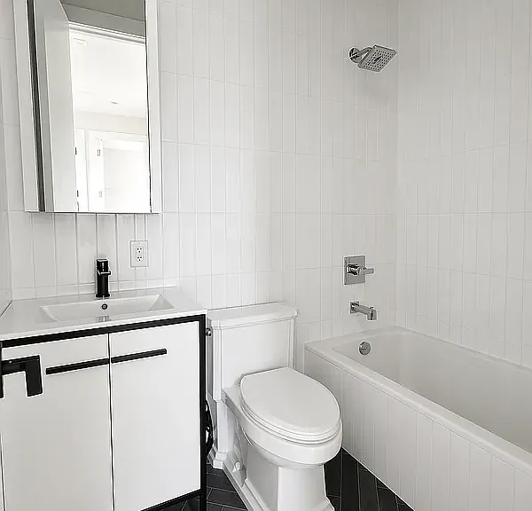481 Evergreen Ave #2S — Photo 6