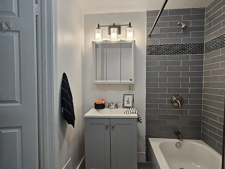 10 Benedict St #1 & 2 — Photo 13