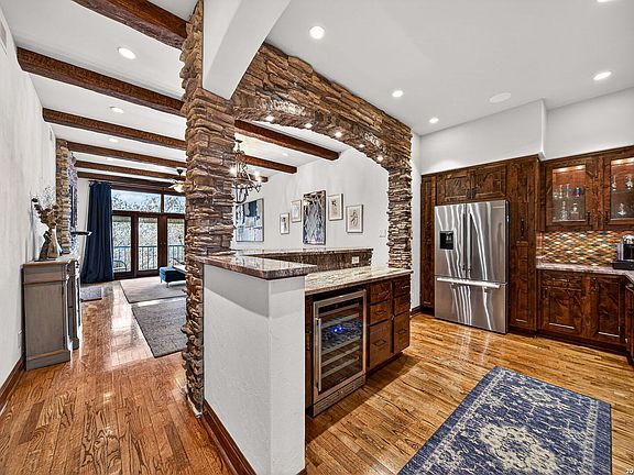 3rd image of 1022 Navarro #404