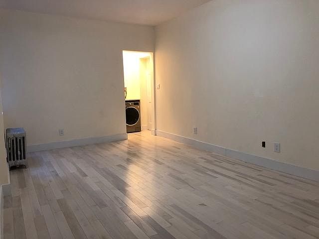 2nd image of 231 Brightwater Ct #Q6