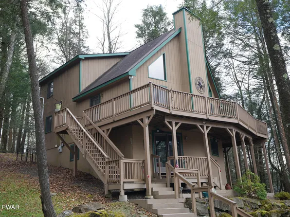 18 Brentwood Dr, Lake Ariel, PA 18436