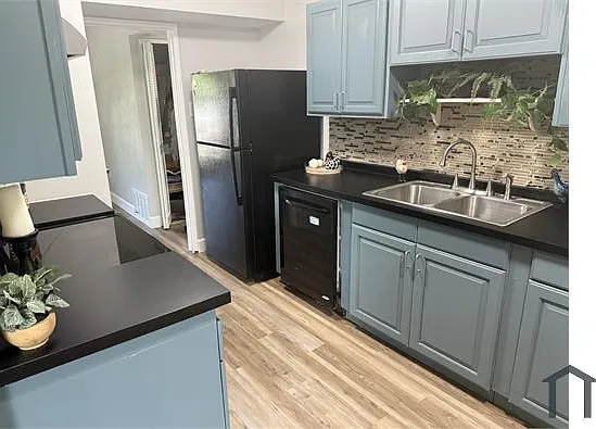 108 Cooper St — Photo 8