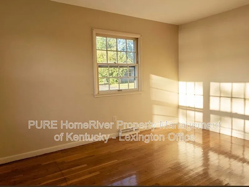 2 bed, 1.0 bath, 800 sqft, $1,095 — Photo 4