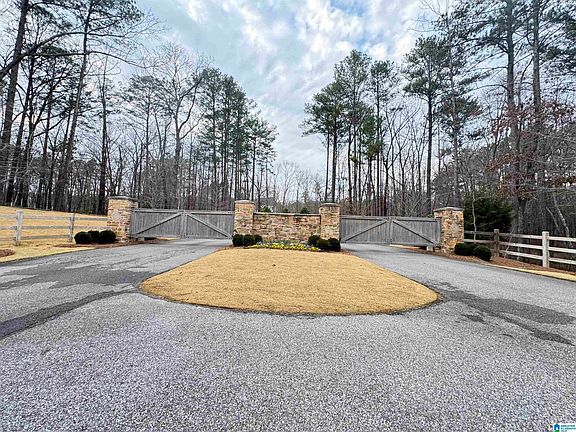 4th image of 260 S Oak Dr #22