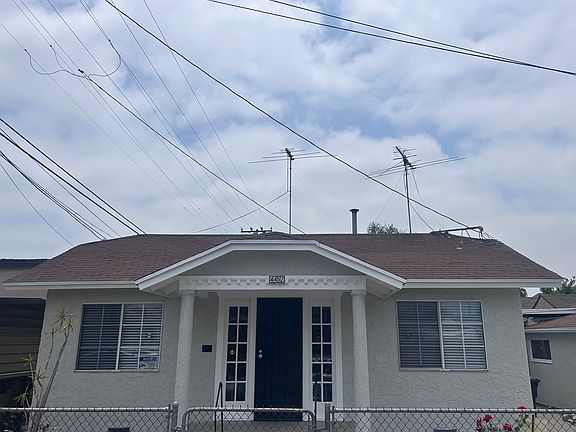 5th image of 4452 Verona St