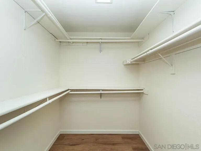 Walk-in Closet