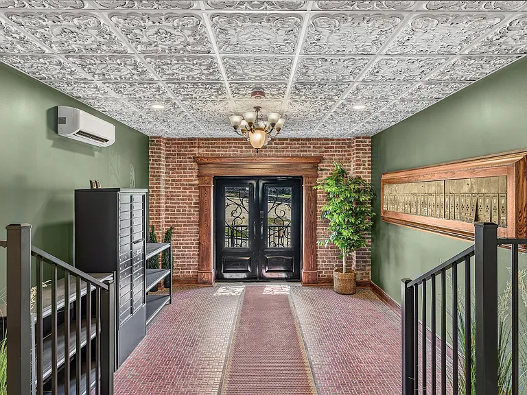 208 Marshall St #324 — Photo 3