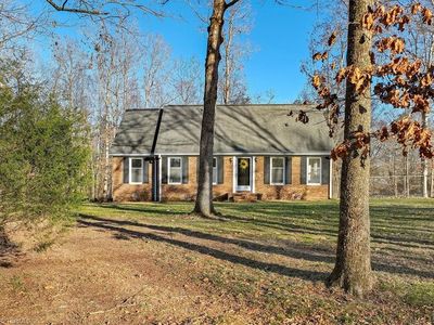 5400 Bosher Lake Dr, Mc Leansville, NC, 27301