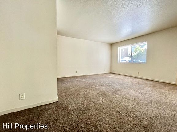 5th image of 318 W 7th St #11786817