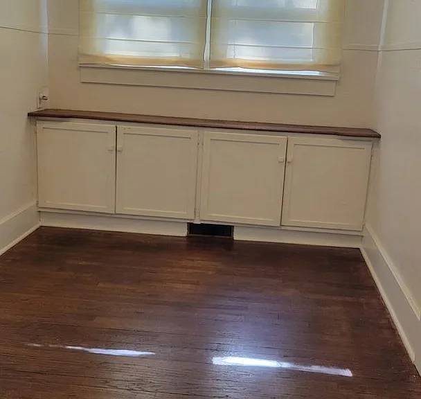 201 W Madison St — Photo 4