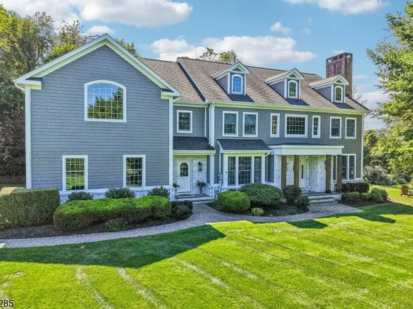 5 Chesterfield Dr, Chester Twp., NJ 07930