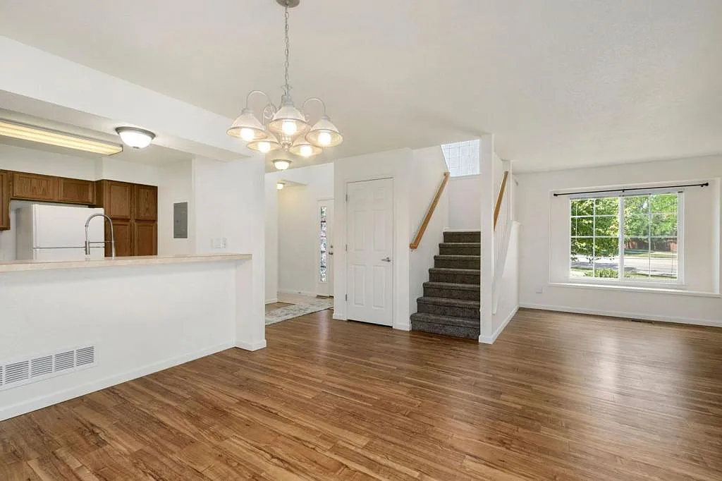 2075 Tonopas Ct, 103 — Photo 4