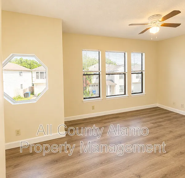 9023 Mountain Field Dr — Photo 4