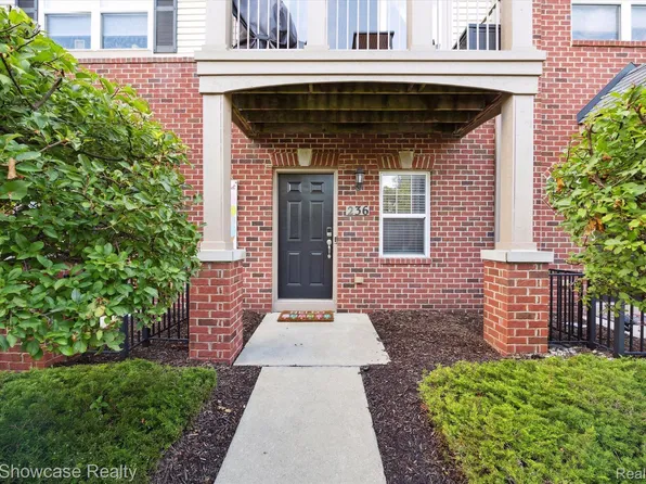 236 Wright St, Wixom, MI 48393