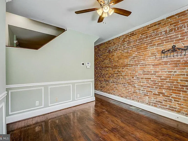 4447 Baker St — Photo 34