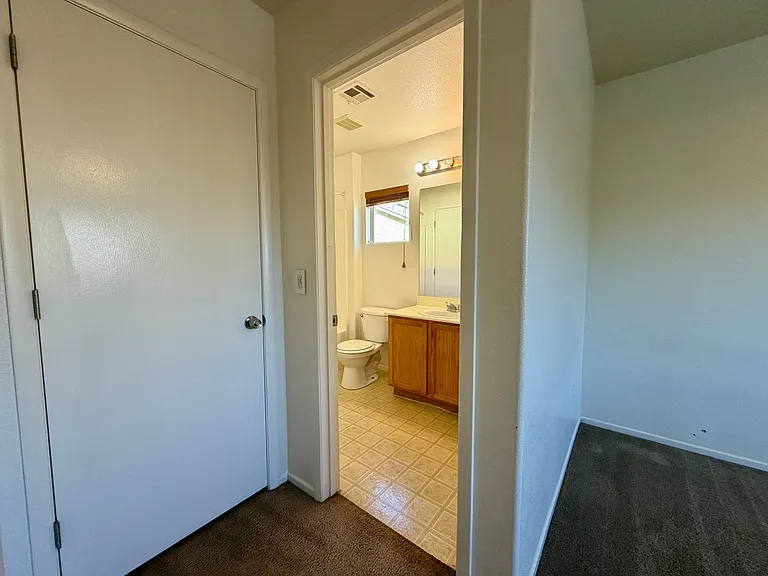 9109 White Eyes Ave — Photo 15