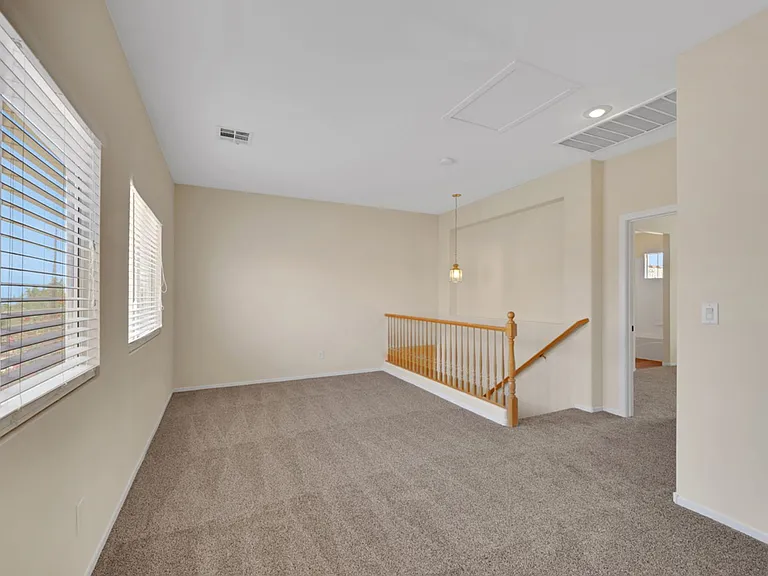 10356 Rocky Waters Ave — Photo 10