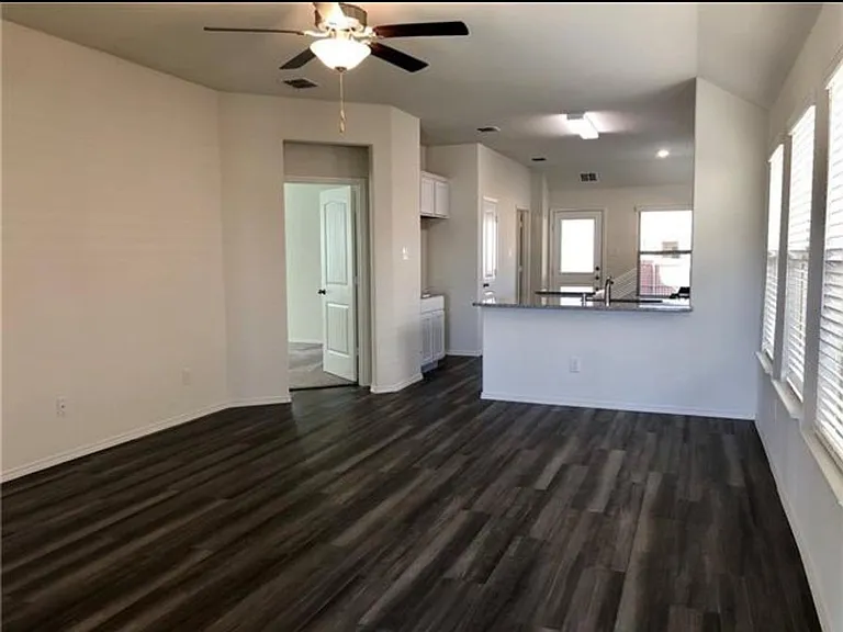 4002 Bighorn Dr — Photo 7