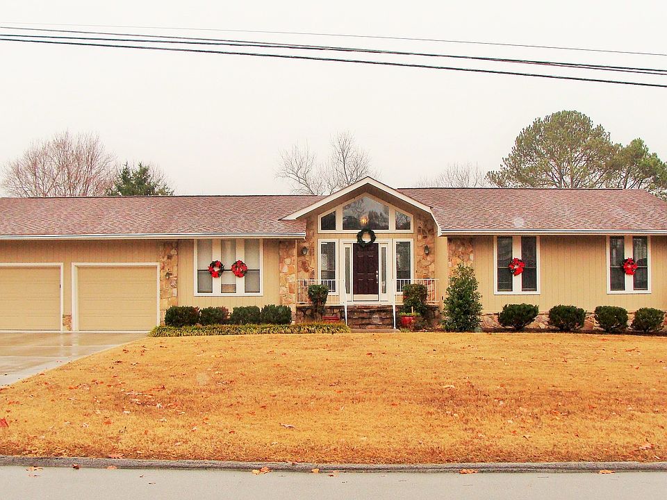 1st image of 8605 Hunter Woods Dr