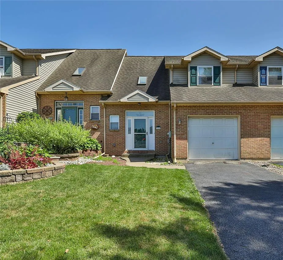 3 bed, 2.5 bath, 1448 sqft, $2,500 — Photo 1