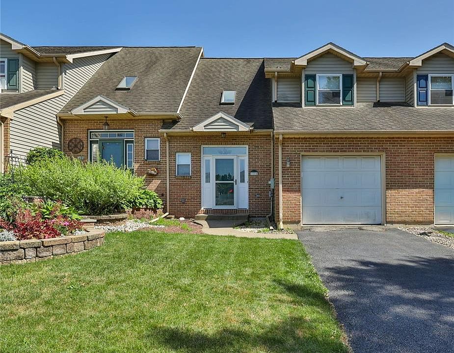 1st image of 124 Stephanie Dr