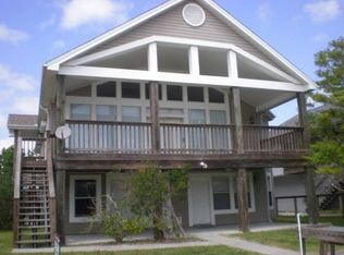 691 Copano Ridge Rd, Rockport, TX 78382