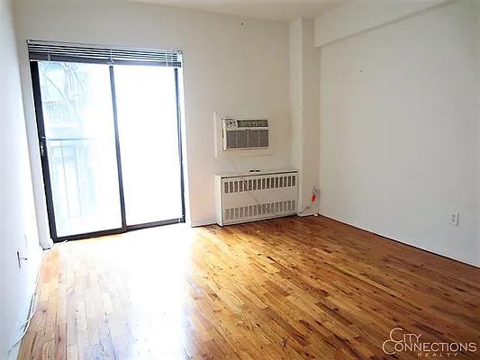 Rented by City Connections Realty | media 17