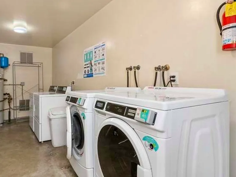 1015 E Ocean Blvd #6 — Photo 11