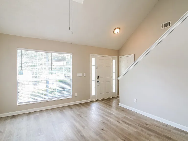 4509 Ravenwood Pl — Photo 5